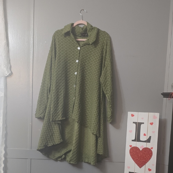 sew modest Dresses & Skirts - On Hold Green Asymmetrical Button-Up Shirt